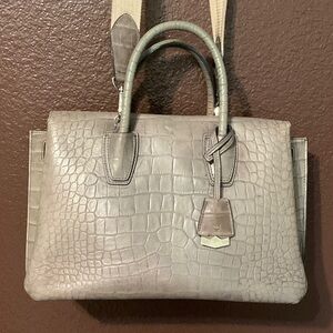MCM Milla Medium tote Crocodile-Embossed Structured Satchel in Taupe
